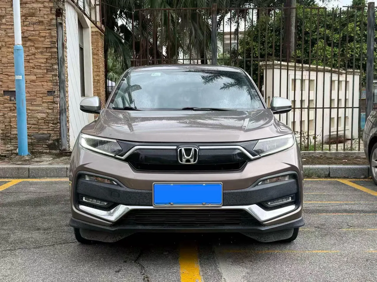 Honda 2022 XR-V 1.5T Stepless 220TURBO Obsidian Edition Automatic Gear 2