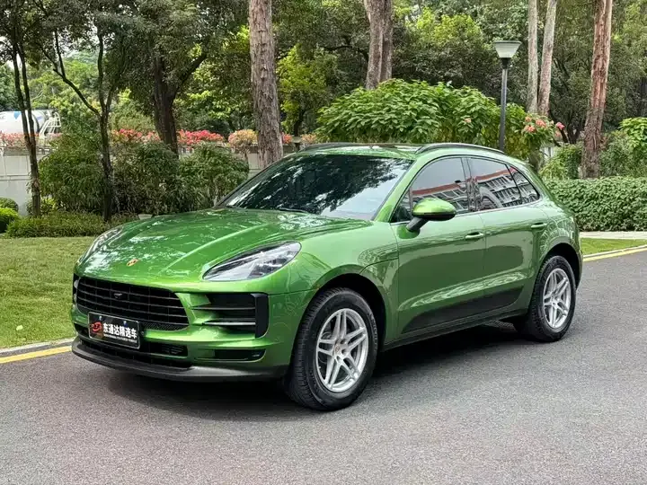 Open image lightbox: Macan 2021 Macan 2.0T