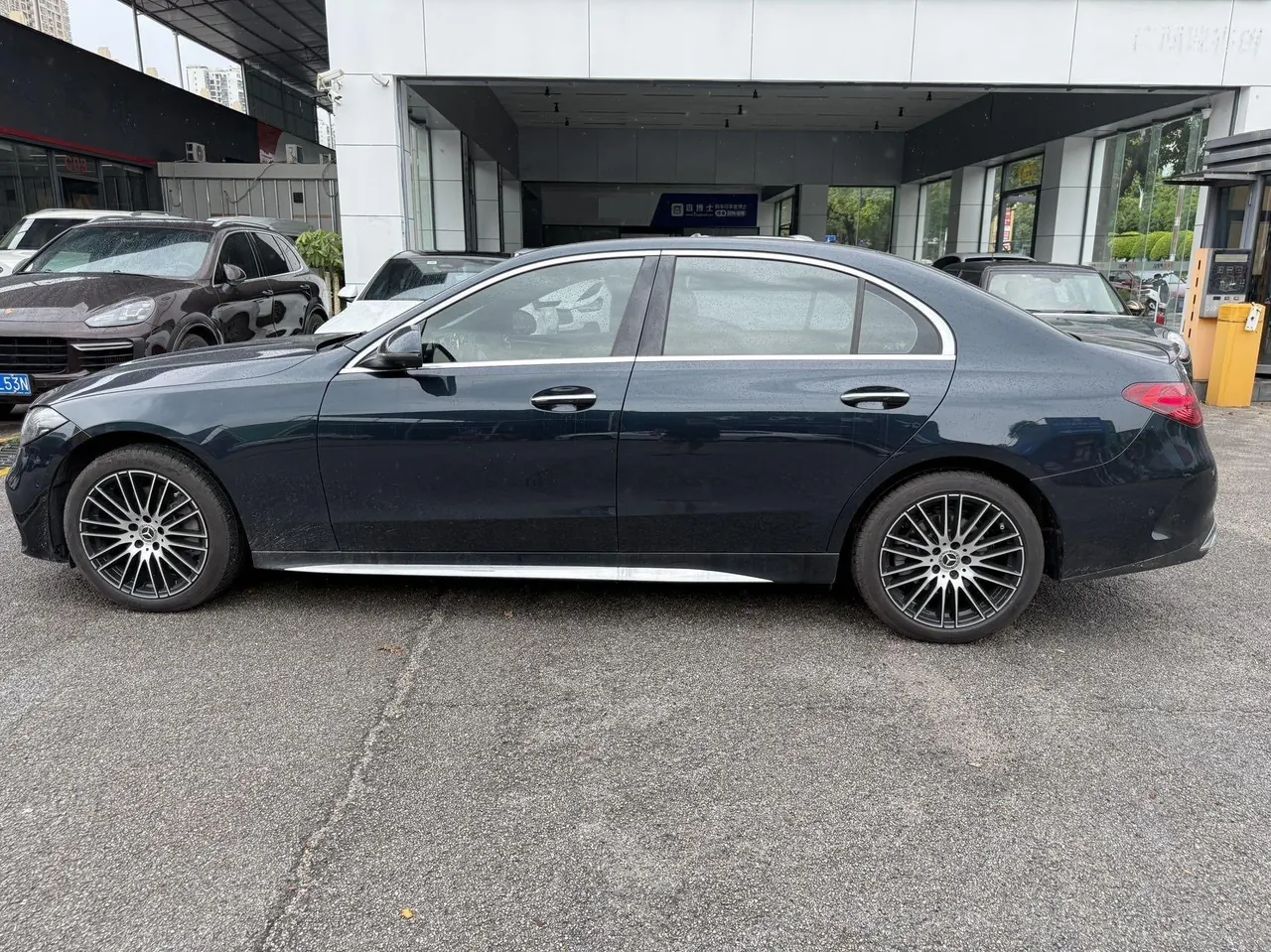 Mercedes Benz Class C 2026 C 260 L 48V 2.0T Sports Edition Automatic Gear 4