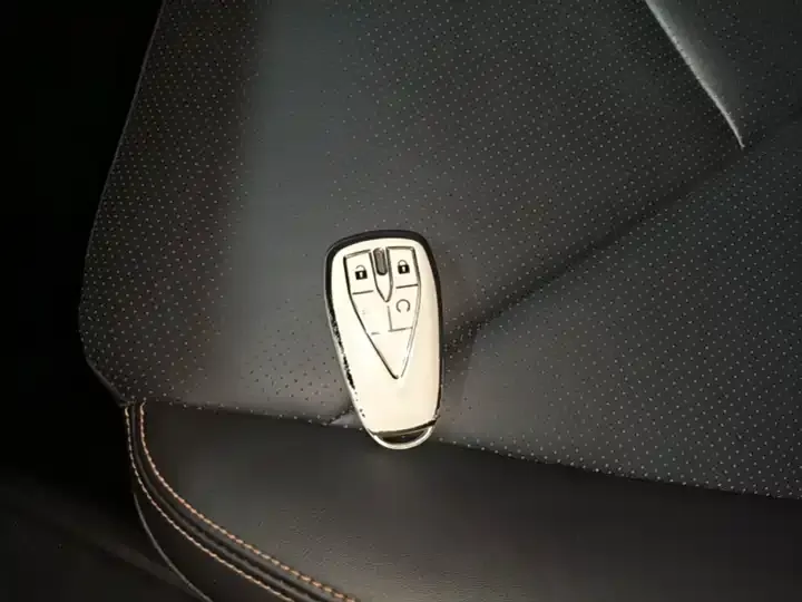 ChangAn UNI-V 2022 1.5T Honorable Model 9
