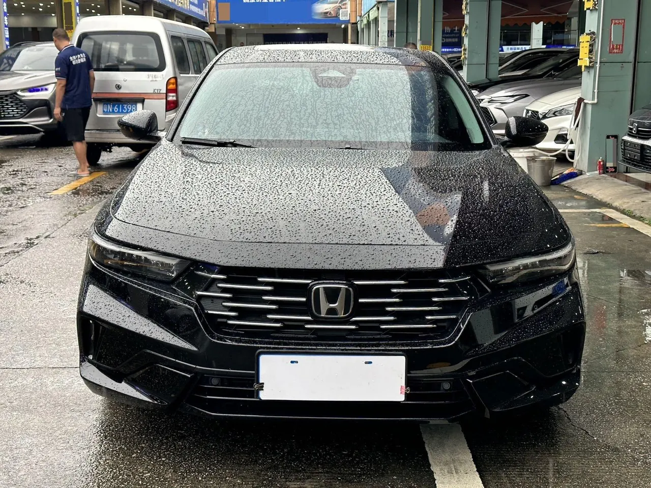 Honda 2025 11th Generation Accord 1.5T Stepless 260TURBO Sports Series Deluxe Automatic Gear 2