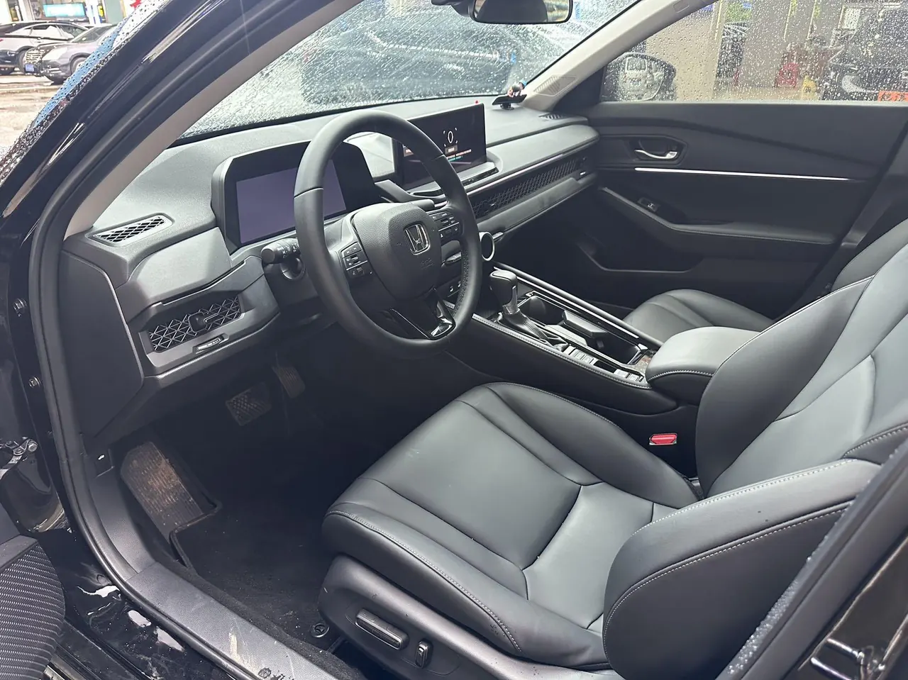 Honda 2025 11th Generation Accord 1.5T Stepless 260TURBO Sports Series Deluxe Automatic Gear 4