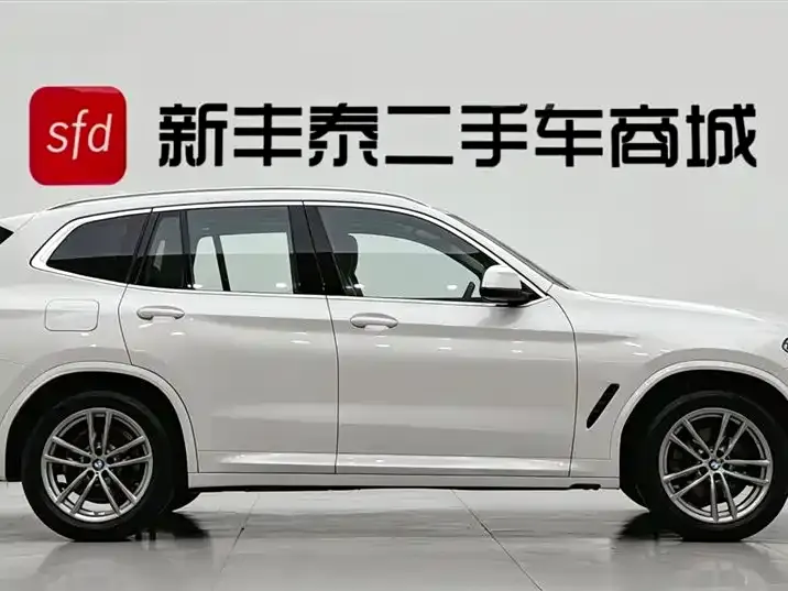 BMW X3 2021 xDrive25i M sports suit 3
