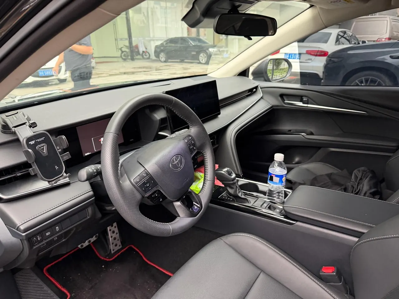 Toyota 2026 Camry Double Engine 2.0HSE Stepless Sports Lite Edition Automatic Gear 2