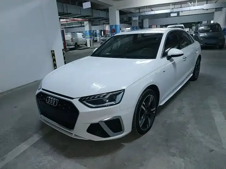 Audi A4L 2020 model 40 TFSI Luxury Dynamic Edition 2