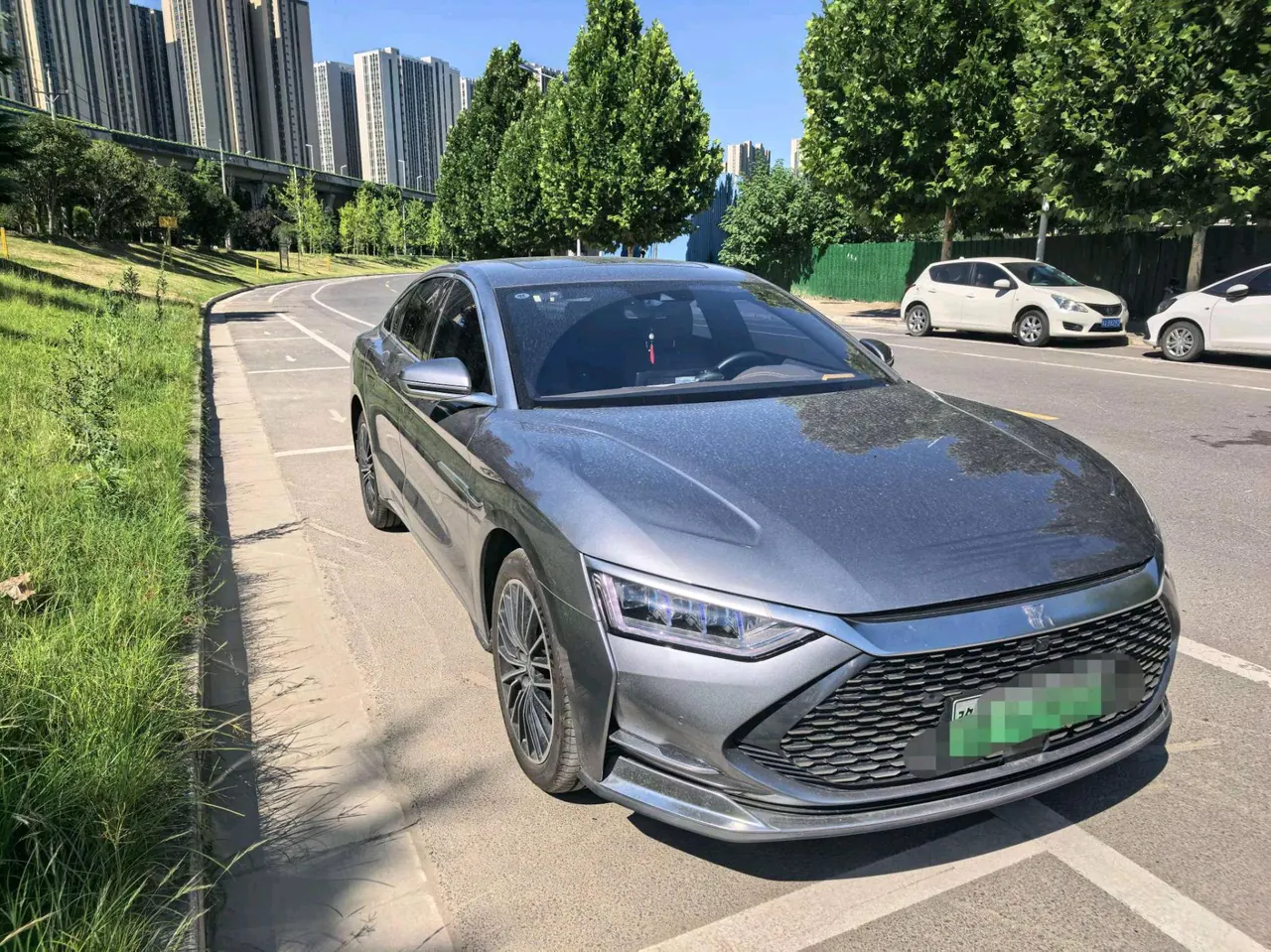 BYD 2020 Han DM 2.0T four-wheel drive performance version luxury automatic gear 2