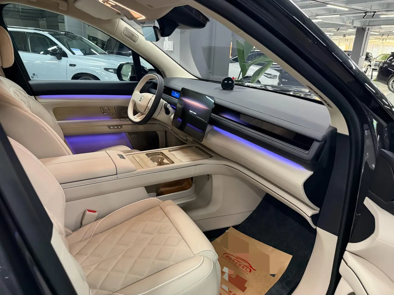 NIO 2026 ES8 6-seat executive deluxe automatic gear 8