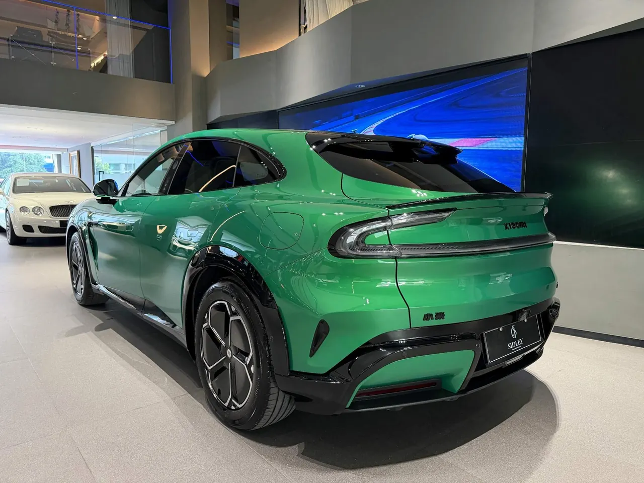 MI 2025 YU7 Long Endurance High Performance Four-wheel Drive Max Edition Automatic Gear 3