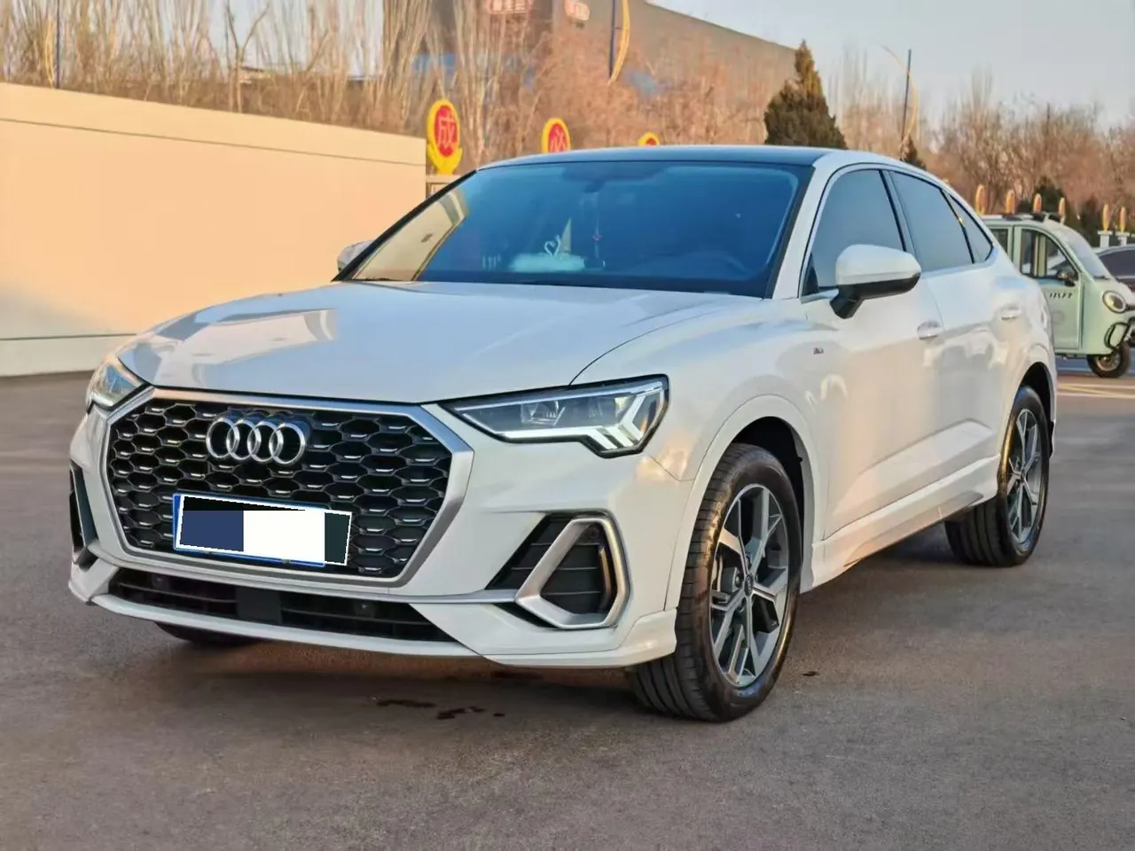 Audi 2020 Q3 2.0TFSI 40TFSI Fashion Dynamic Automatic - View 1