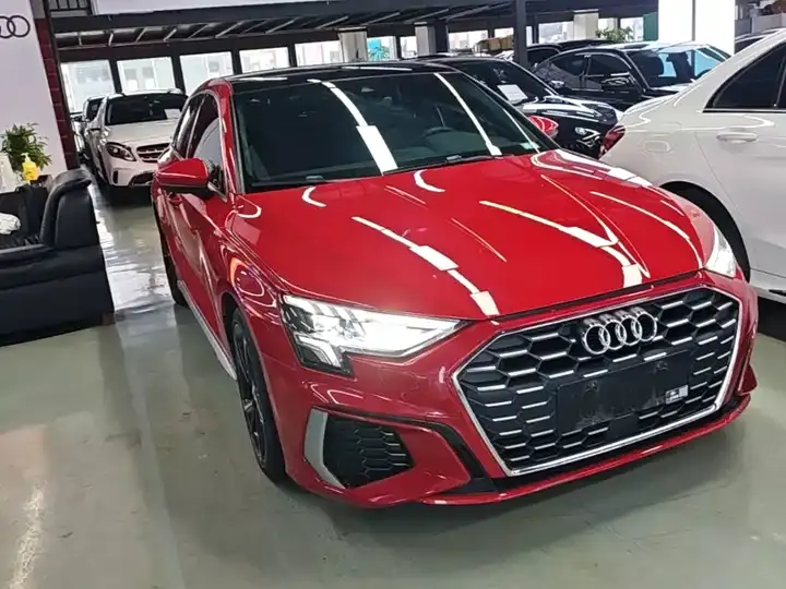 Audi A3 2021 model Sportback 35 TFSI Fashion Sport version 4