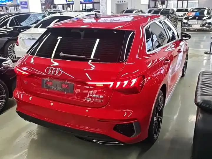 Audi A3 2021 model Sportback 35 TFSI Fashion Sport version 7