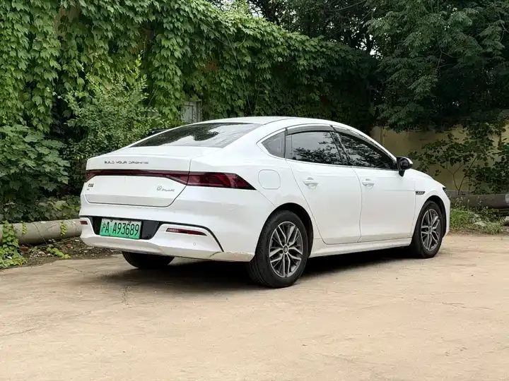 Qin PLUS 2021 EV 500KM Luxury Model 6