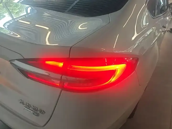 Mondeo 2020 EcoBoost 180 fashion 8