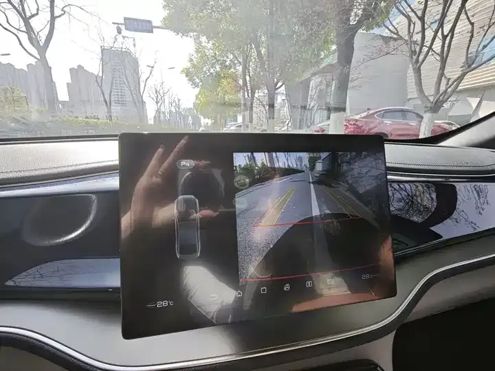 Qin PLUS 2021 EV 500KM Luxury Model 10