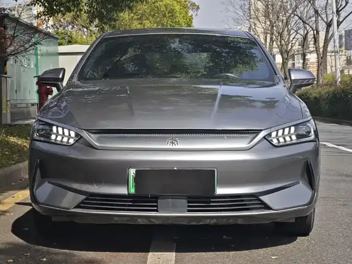 Qin PLUS 2021 EV 500KM Luxury Model 2
