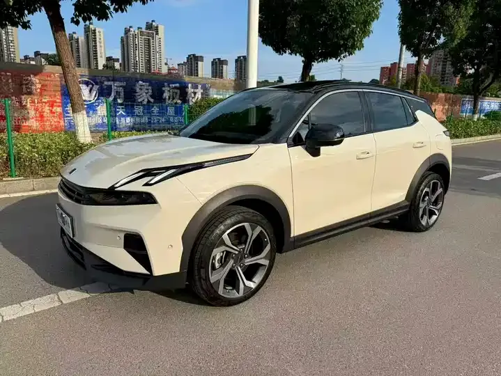Open image lightbox: LYNK&CO 06 2025 Renew 1.5T Halo