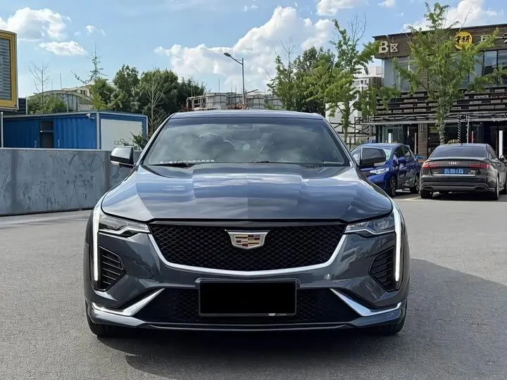 Cadillac CT4 2020 28T Luxury Model 2