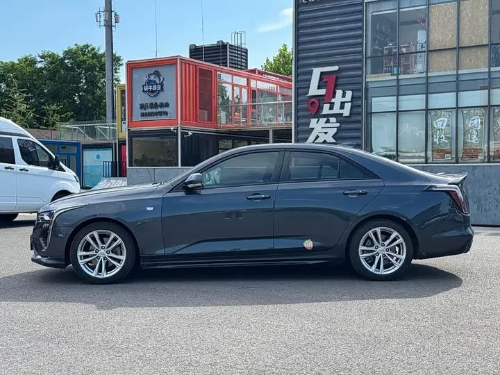 Cadillac CT4 2020 28T Luxury Model 4