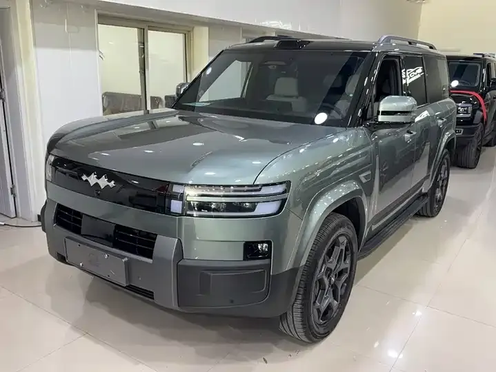 Titanium 7 2025 190KM 4WD Ultra Edition 2