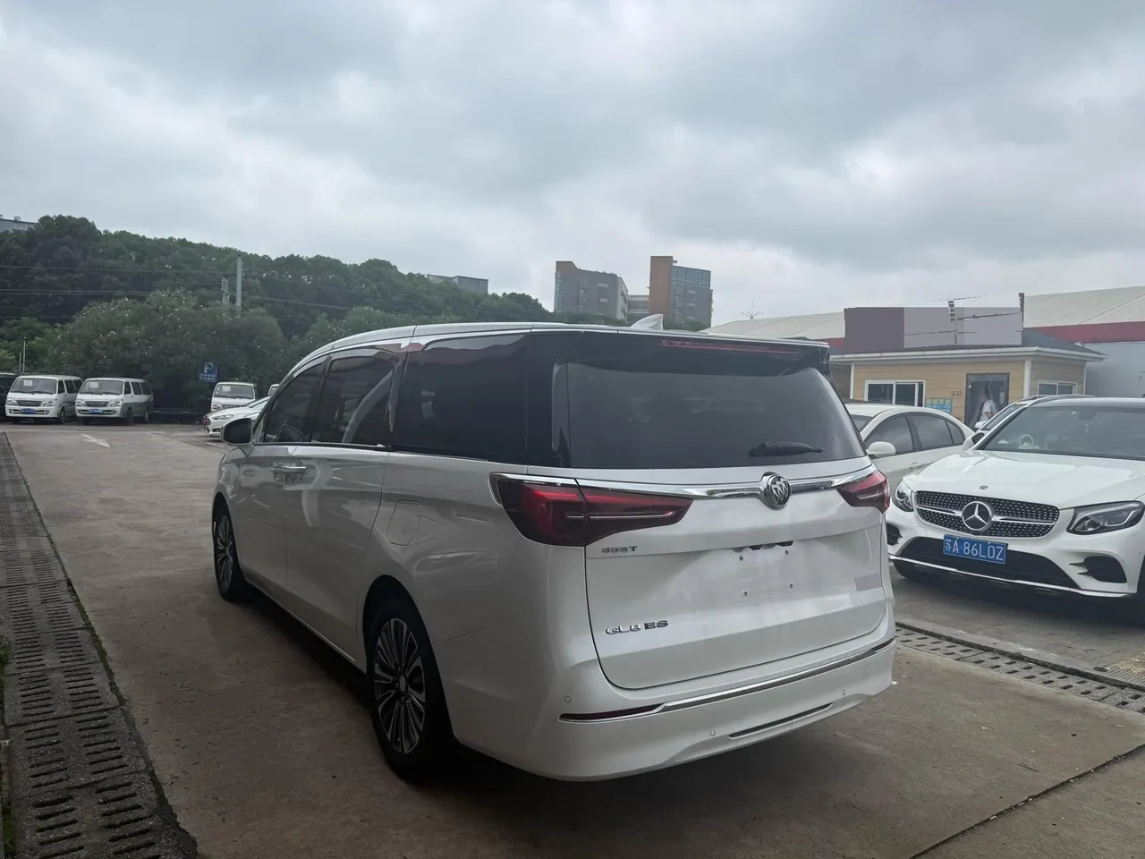 Buick 2022 GL8 ES Lu Zun 48V 2.0T 653T Luxury Automatic Gear 7
