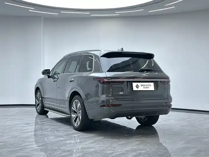 Li ONE 2021 extended 6-seat version 4