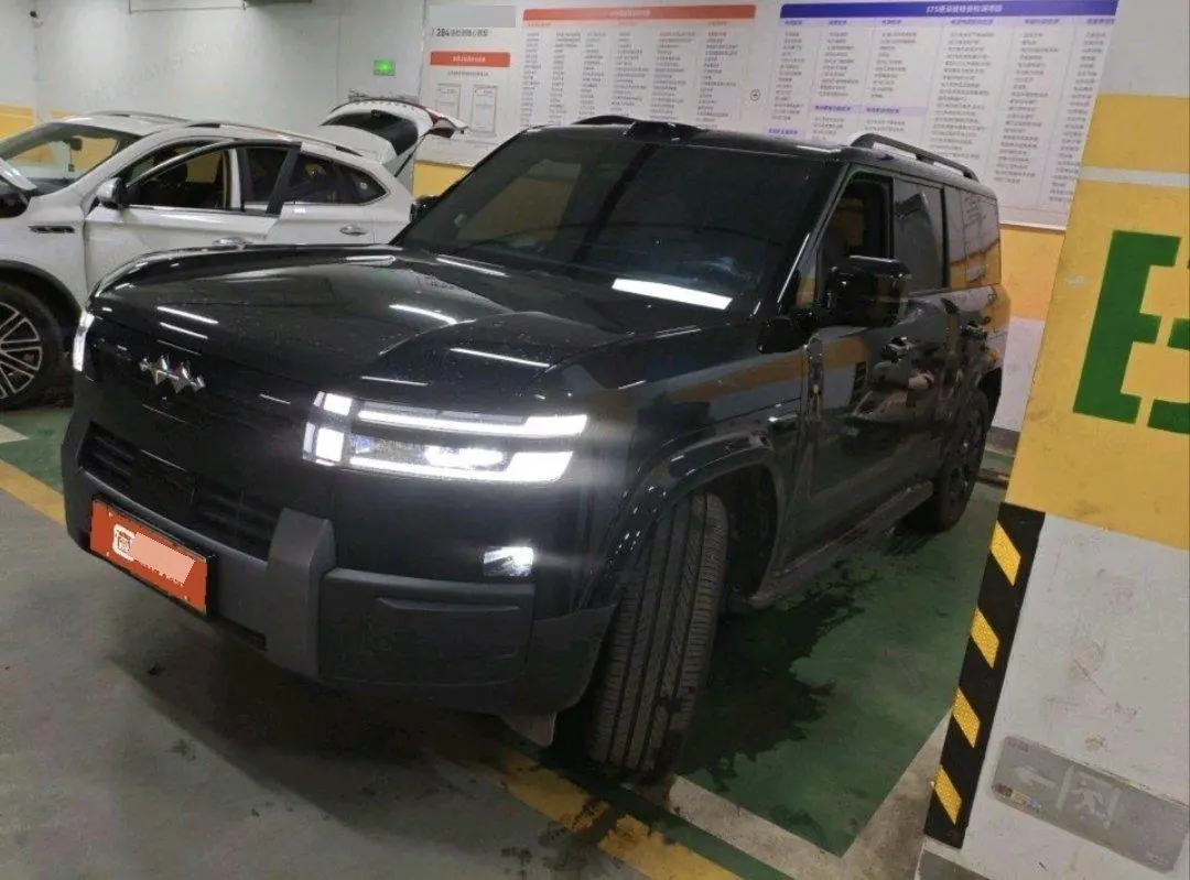 FangChengBao 2025 titanium 7 1.5T stepless 190KM four-wheel drive Ultra version of automatic gear - View 1