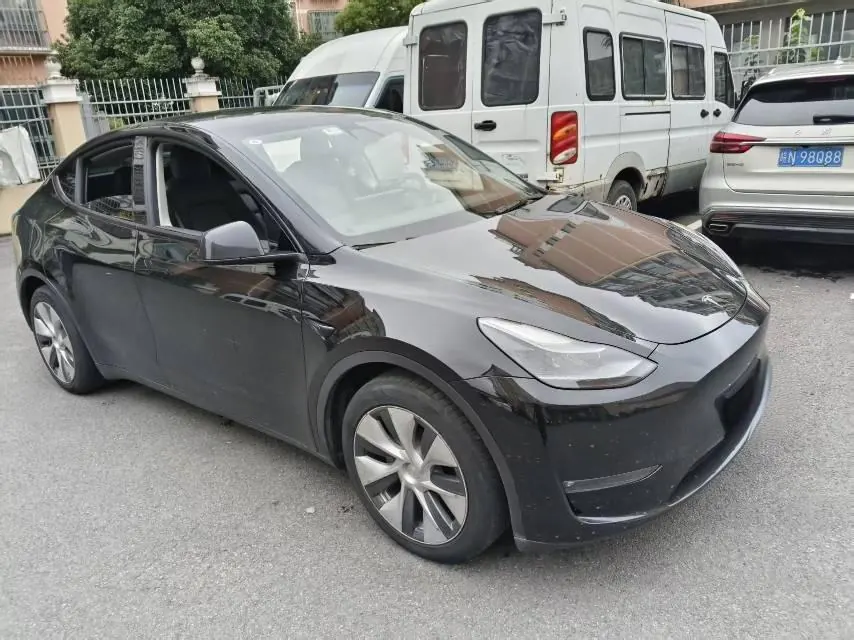 Tesla 2021 Model Y Standard Endurance Rear Drive Automatic Gear 2