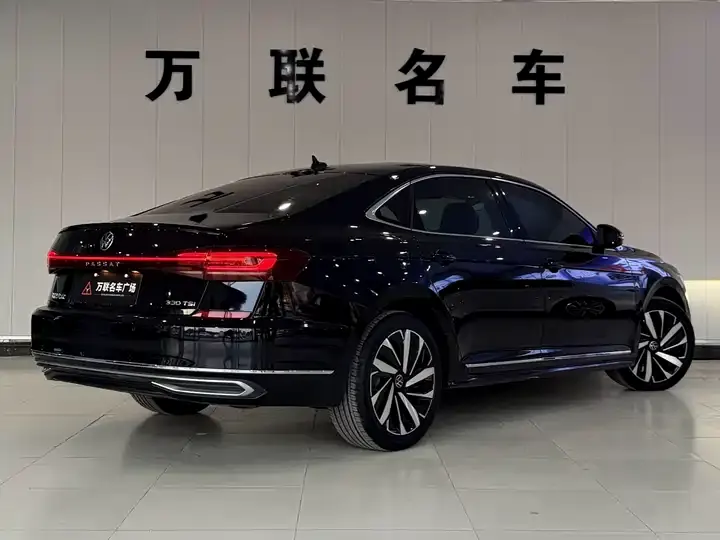 Passat 2022 330TSI Elite Edition 8
