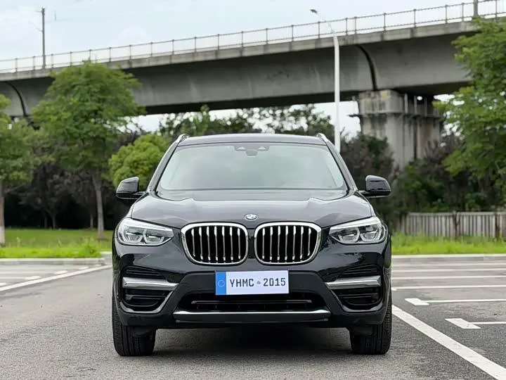 BMW X3 2021 xDrive25i Deluxe Set 2