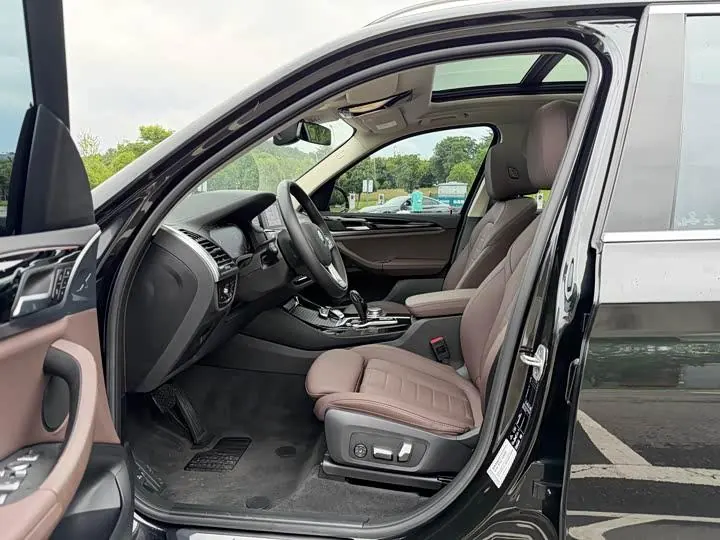 BMW X3 2021 xDrive25i Deluxe Set 5