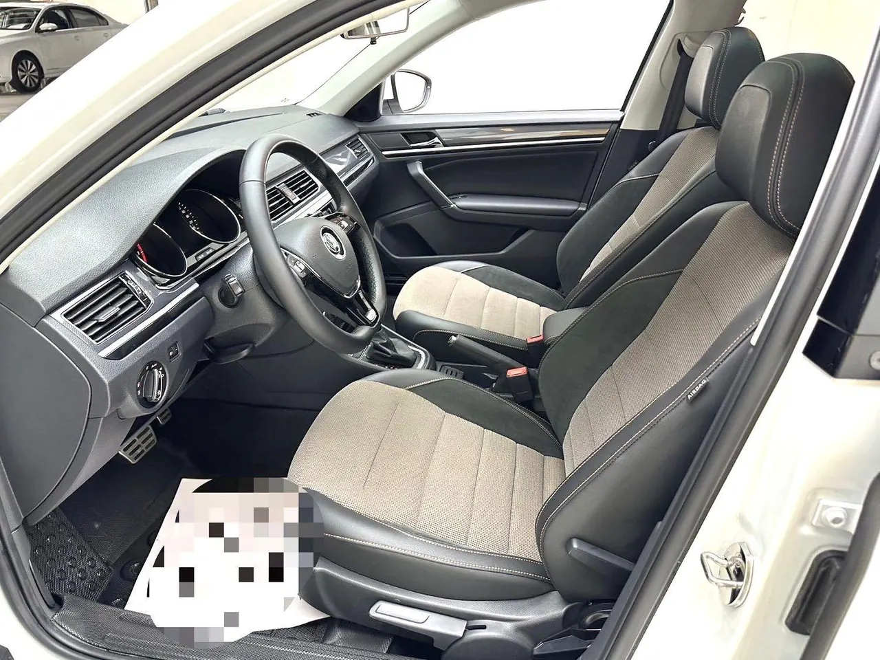 Volkswagen 2020 C- TREK (Wei Ling) 1.5 Comfortable Automatic Transmission 4