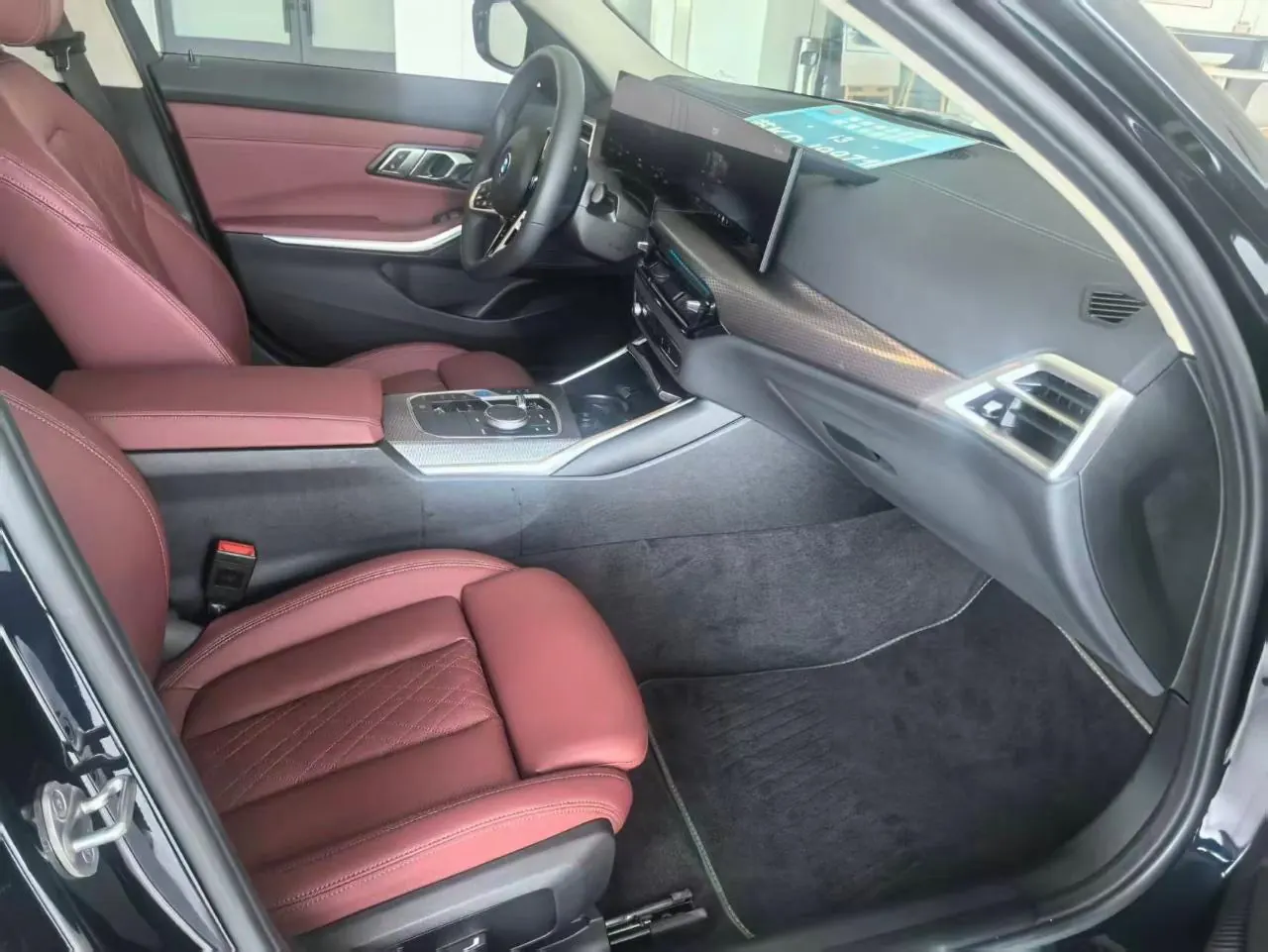 BMW 2025 i3 eDrive 40 L obsidian night sports suit automatic gear 4