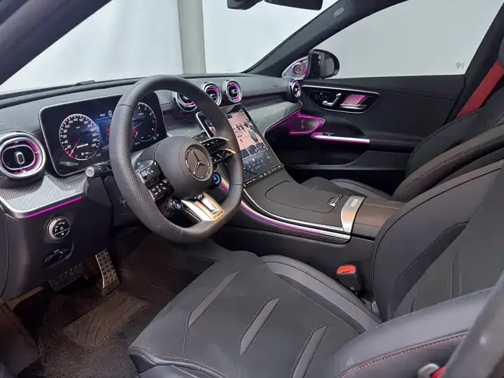 Mercedes Benz Class C AMG 2026 AMG C 43 4MATIC 8