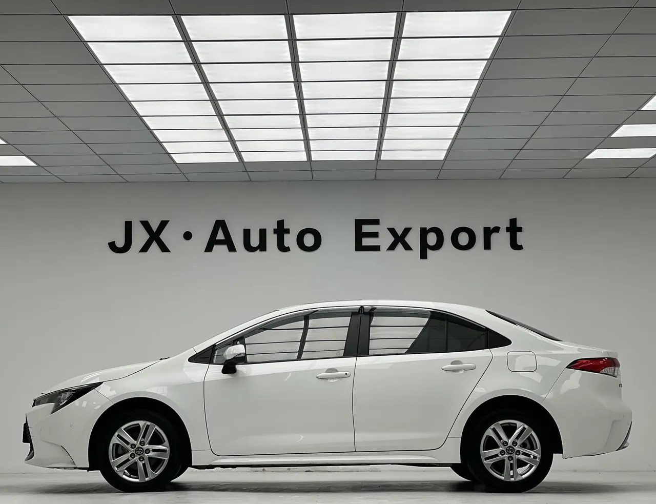 Toyota 2022 Lei Ling 1.2T Stepless 185T Deluxe Automatic Gear 3
