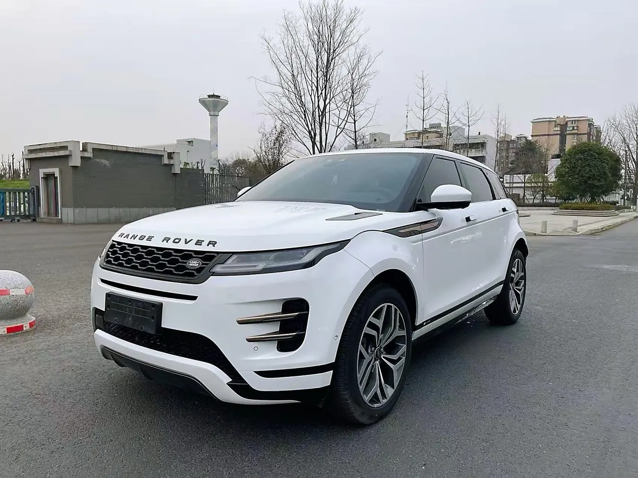 Open image lightbox: Land Rover 2020 Range Rover Aurora 48V 2.0T 249PS R-DYNAMIC SE Sports Technology Edition Automatic Gear