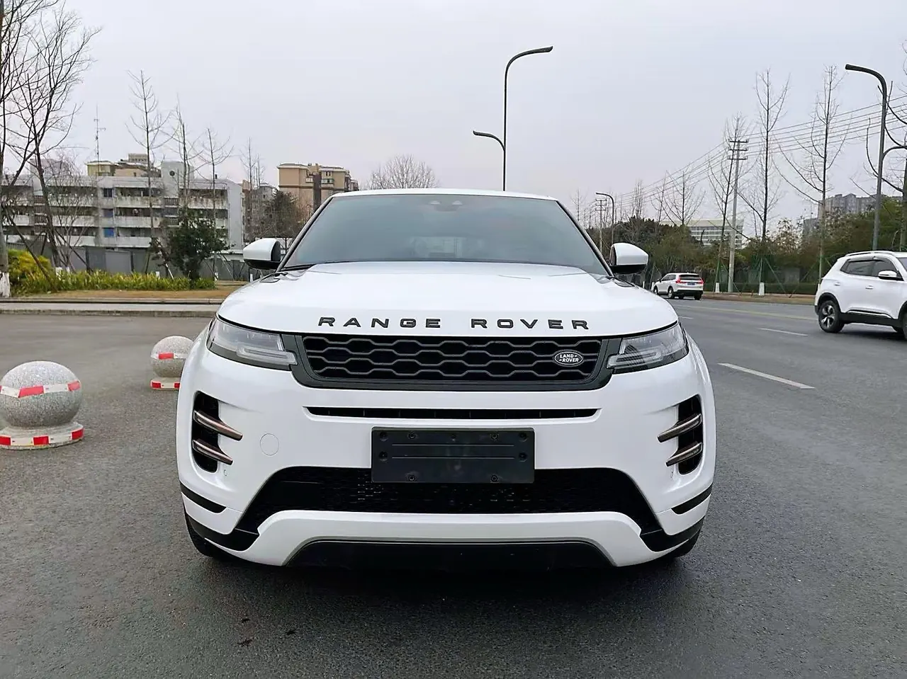 Land Rover 2020 Range Rover Aurora 48V 2.0T 249PS R-DYNAMIC SE Sports Technology Edition Automatic Gear 2