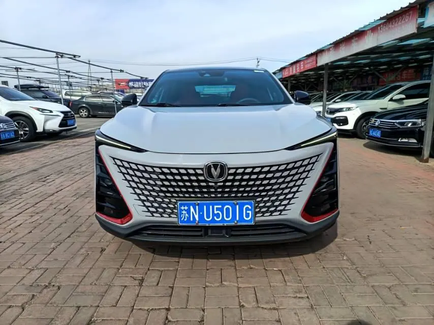 ChangAn 2021 UNI-T 1.5T Sports Flagship Automatic Gear 3