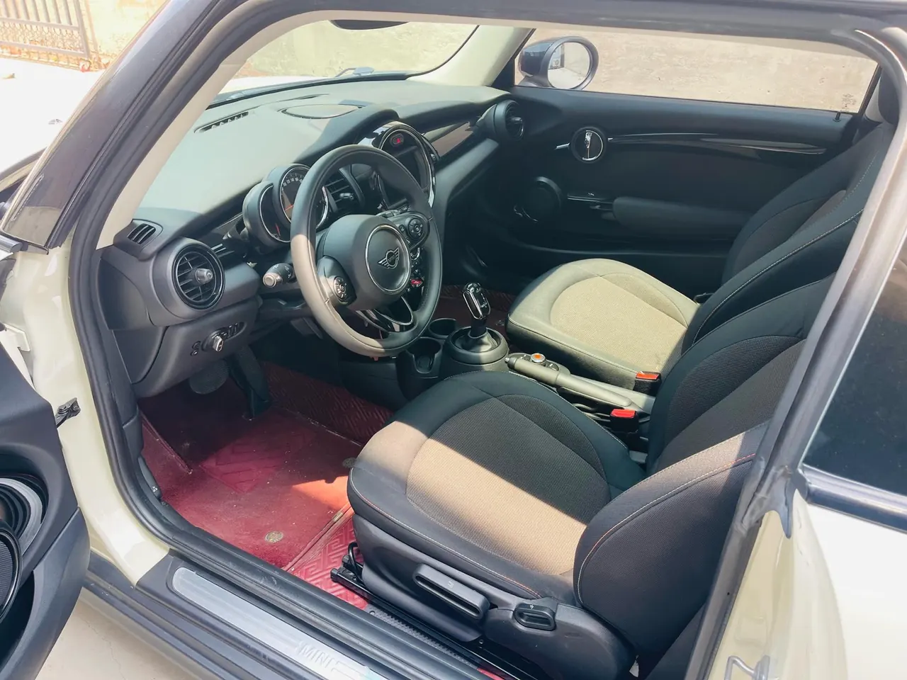 MINI Mini (imported) 2020 Mini One 1.5T automatic gear 4
