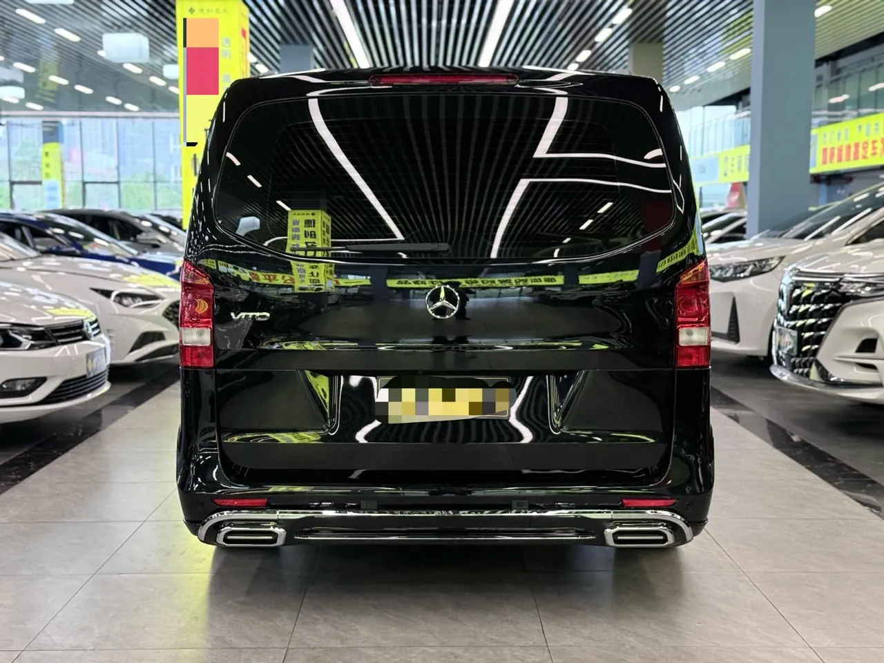 Mercedes Benz 2021 Vito 2.0T Elite Edition 7-seat Automatic Gear 5