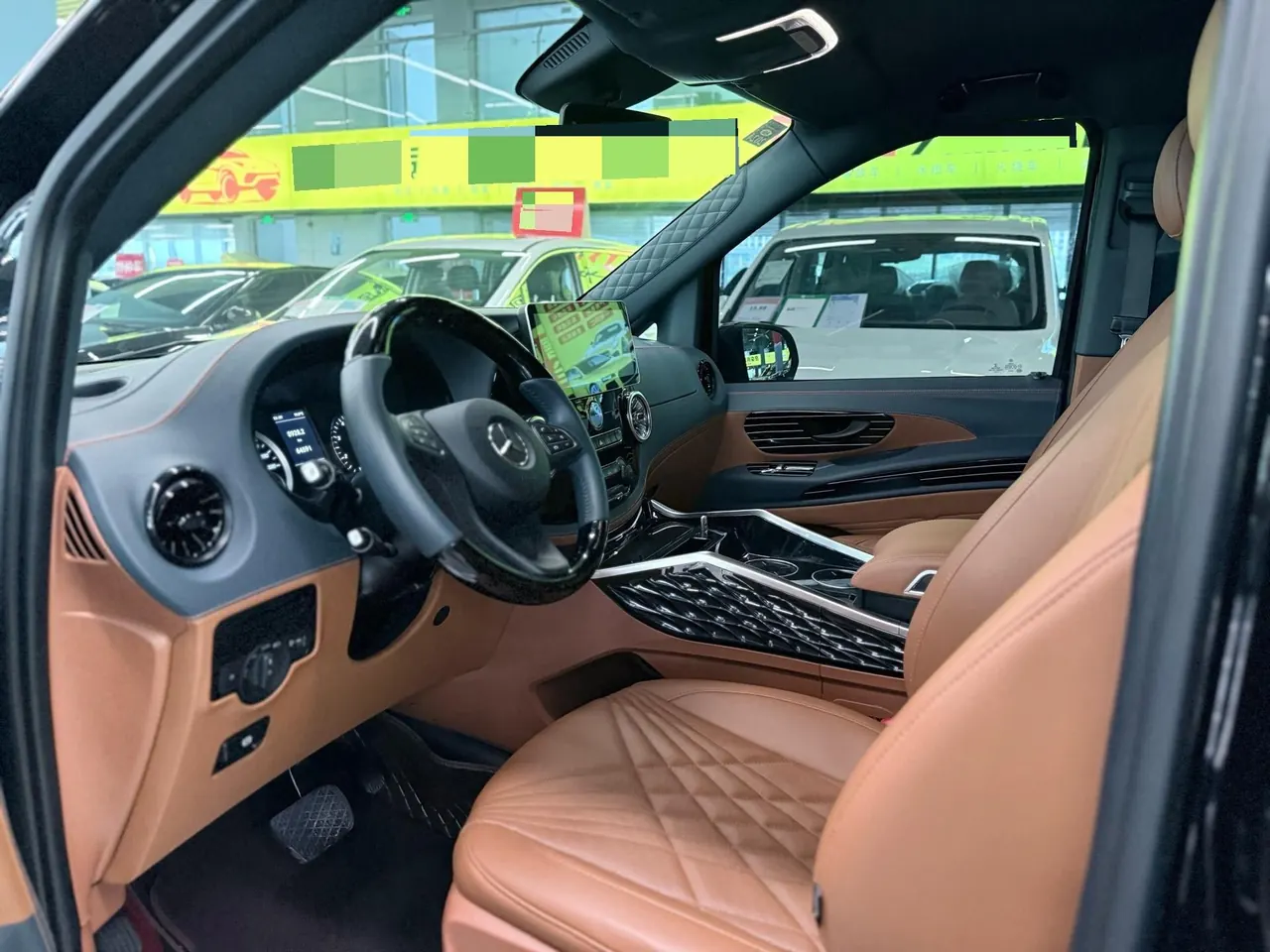 Mercedes Benz 2021 Vito 2.0T Elite Edition 7-seat Automatic Gear 7