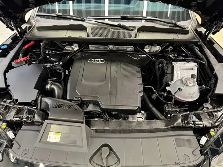 Audi Q5L 2025 model, 40 TFSI Luxury Dynamic Edition 11