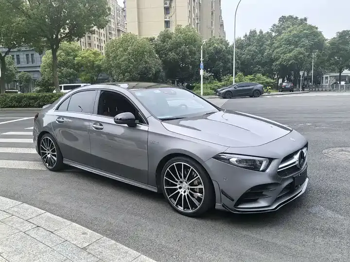 Mercedes Benz Class A AMG 2019 AMG A 35 L 4MATIC 3