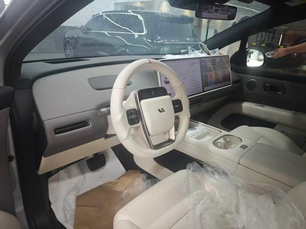 Li 2025 i6 four-wheel drive basic automatic transmission 6