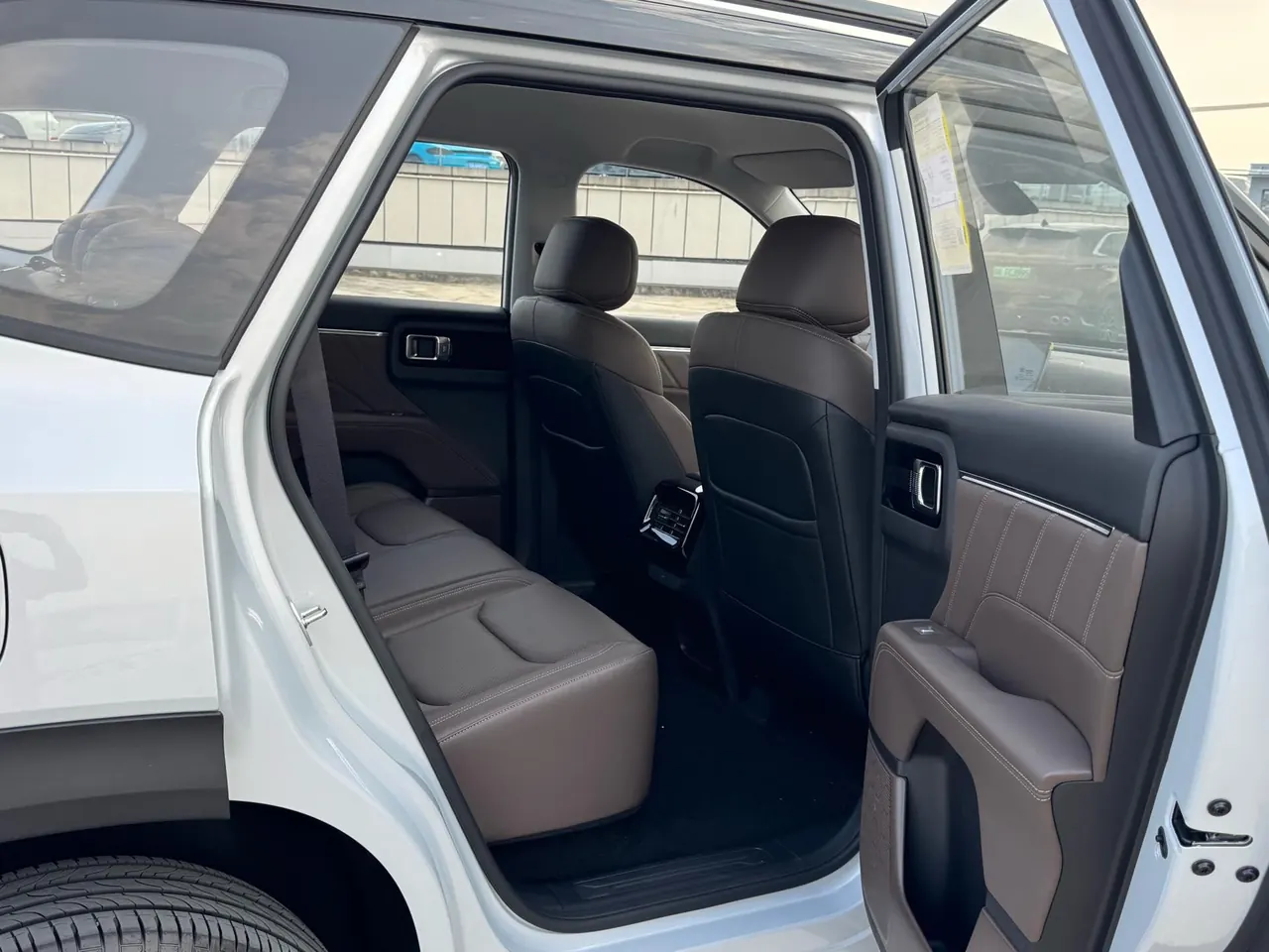 WuLing 2026 Starlight 560 1.5 Stepless 125km Luxury Automatic Transmission 12