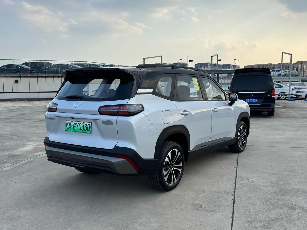 WuLing 2026 Starlight 560 1.5 Stepless 125km Luxury Automatic Transmission 5