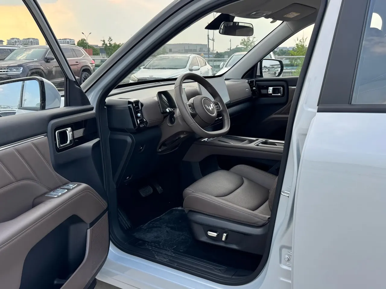 WuLing 2026 Starlight 560 1.5 Stepless 125km Luxury Automatic Transmission 8