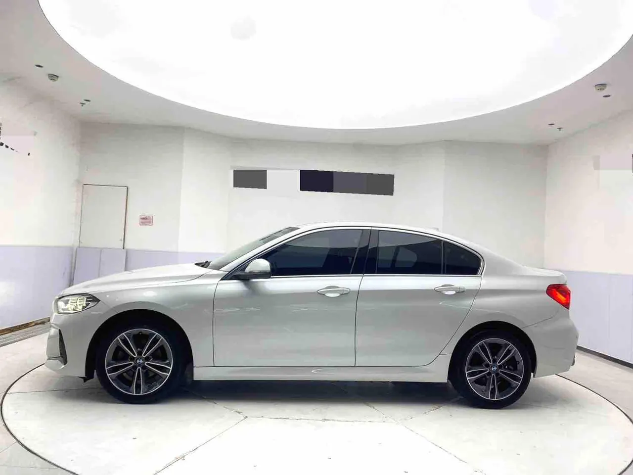 BMW 1 Series 2020 120i 1.5T M Sports Suit Automatic Gear 3