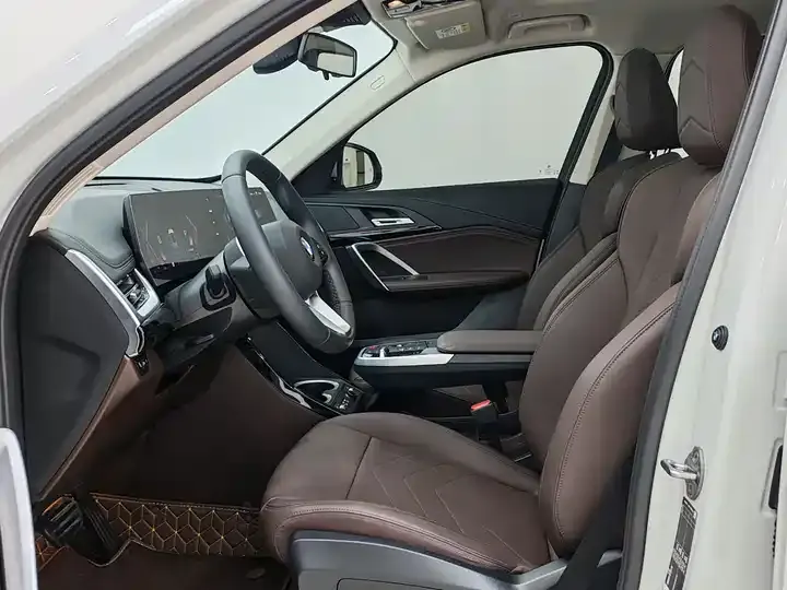 BMW X1 2024 sDrive20Li X Design Set 8