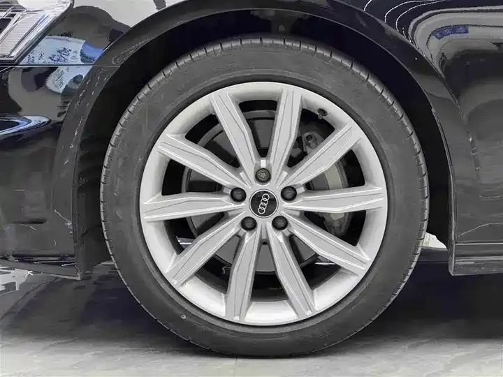 Audi A6L 2024 45 TFSI Selected Dynamic Type 4