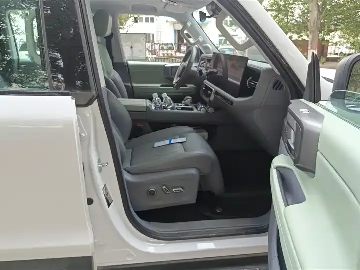 Beijing cross-country BJ40 extended range 2025 yuan environment smart version 8